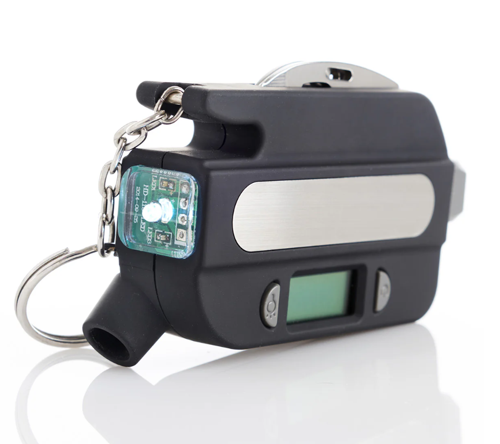 8-in-1 Emergency Auto Tool by ACTIVE PLUSE